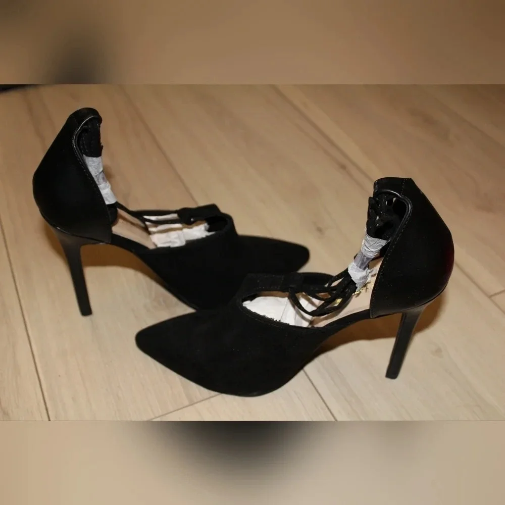 NWT ShoeDazzle black velvet strappy pump heels